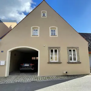  Apartment In Zentraler Lage Mit Privatparkplatz